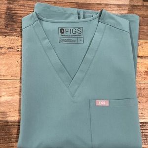 Figs hydrogreen medium Catarina scrub top